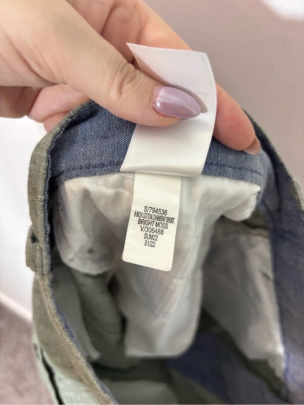 Banana Republic 9” Cotton Chambray Shorts Size 32 Bright Moss